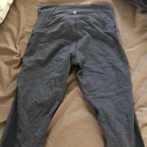 Lululemon Grey Crops! Size 6